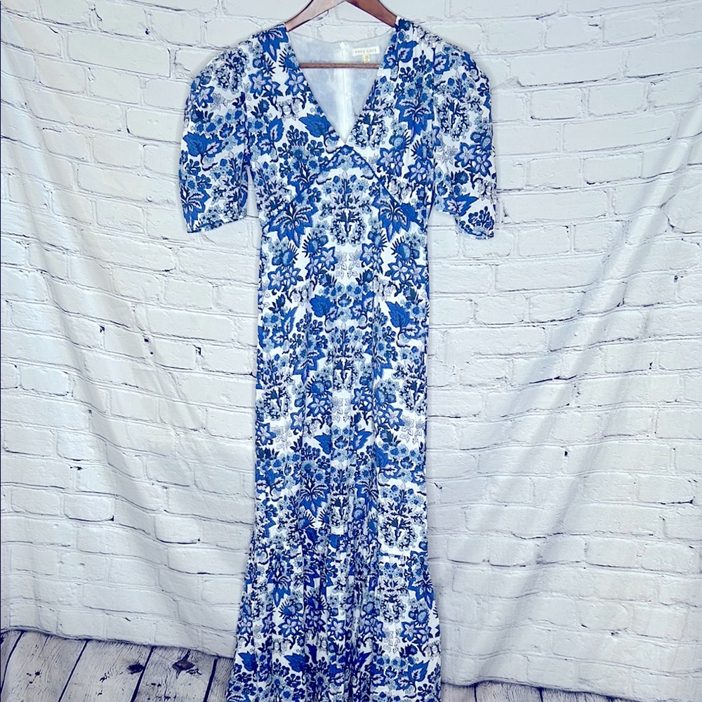 Anna Cate Floral Blue & White Maxi Dress Size X-Small Great Condition